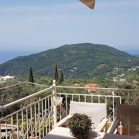 Vito'S Parga View Apartments Bilik gambar