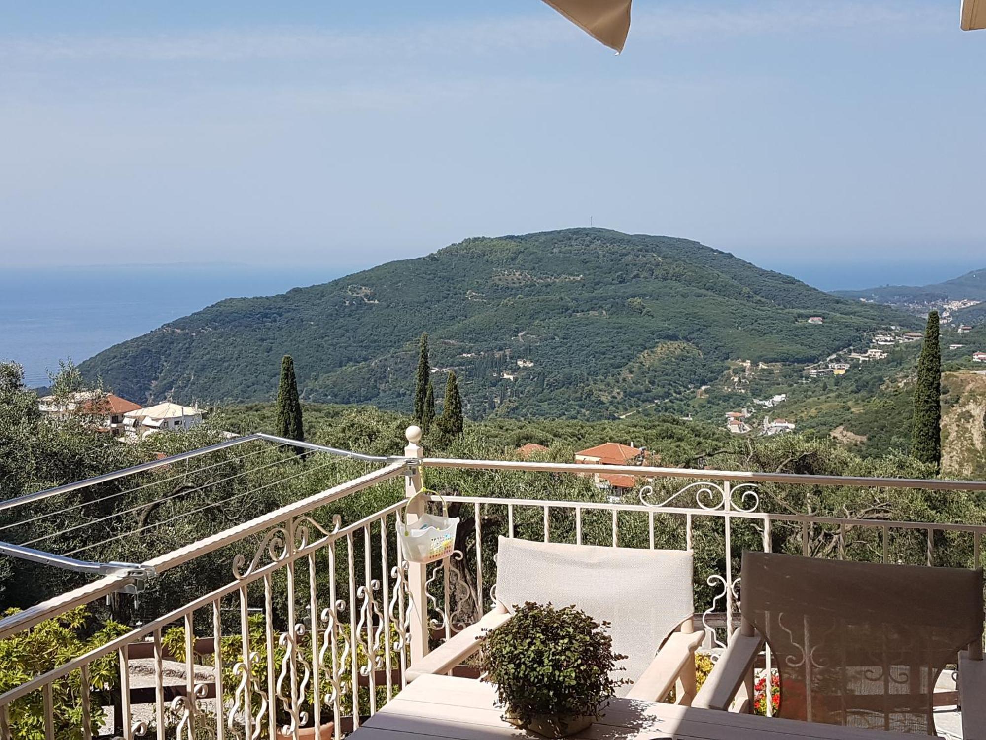 Vito'S Parga View Apartments Bilik gambar